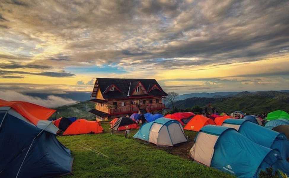Spot Pangalengan Camping dengan Pemandangan Alam yang Mengagumkan