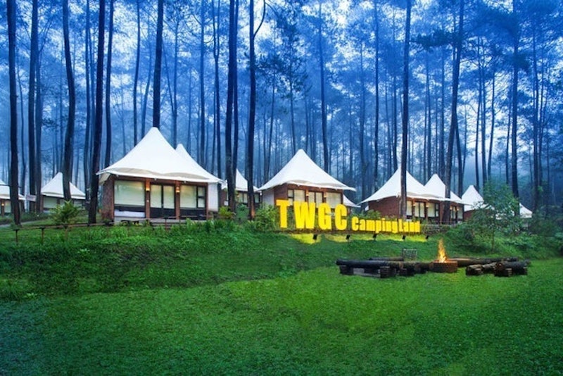 Destinasi Glamping di Bandung yang Menyajikan Pemandangan Menawan